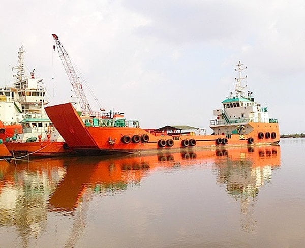 Landing Crafts Bow with Thruster